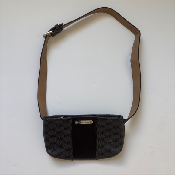 Michael Kors NWOT Black gray belt Bag Fanny pack MK zipper adjustable size L/XL - Picture 2 of 10